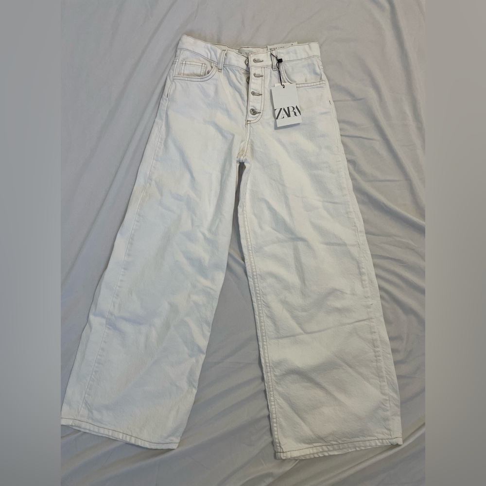 Zara white button fly, wide-legged girls jeans